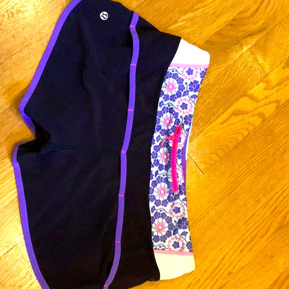 Lululemon speedup low rise short euc